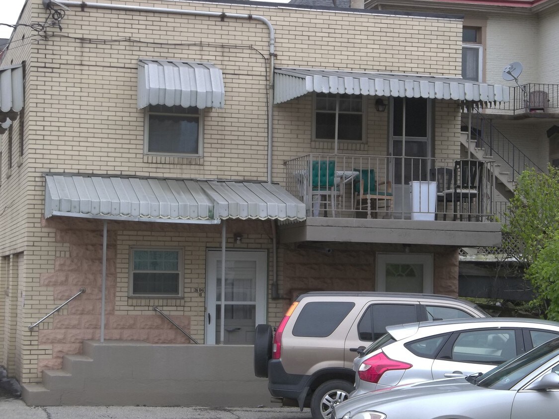 87 E Maiden St, Washington, PA 15301 Apartments in Washington, PA