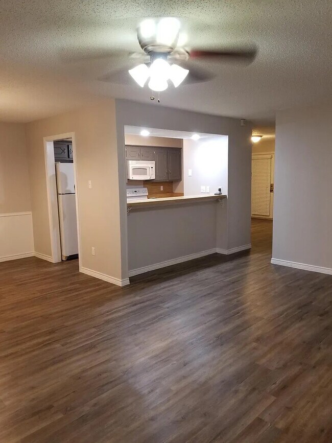 Foto del edificio - Room in Duplex on St Paul Ct