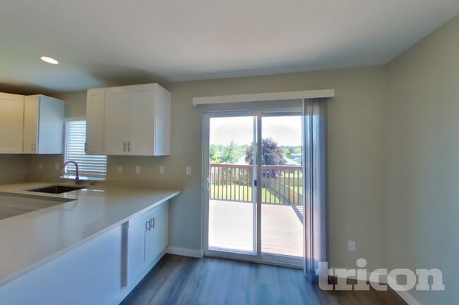 Foto del edificio - 27901 70th Ave NW