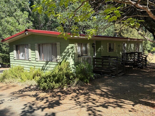 Foto del edificio - 5631 Canyon Creek Rd