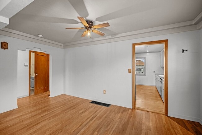 Building Photo - East Valley Home With Large Yard!