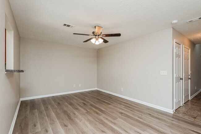 Foto del edificio - 602 Nixon Way