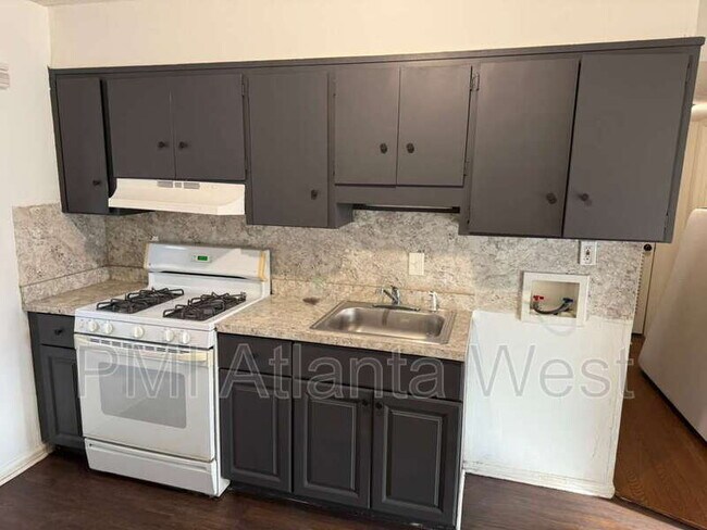 Foto del edificio - 509 Hwy 138 W