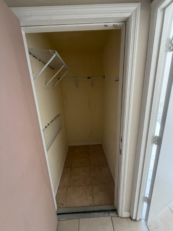 Foto del edificio - 679 Caribbean Dr