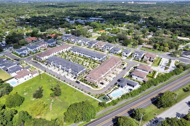 Foto del edificio - 8283 SW 120th Ter