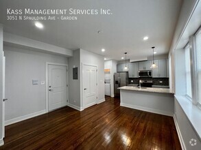Building Photo - 3051 N Spaulding Ave