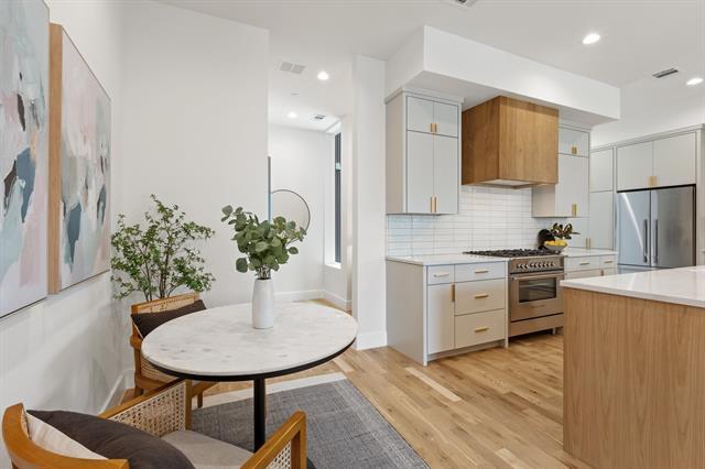 Building Photo - 4330 Dickason Ave