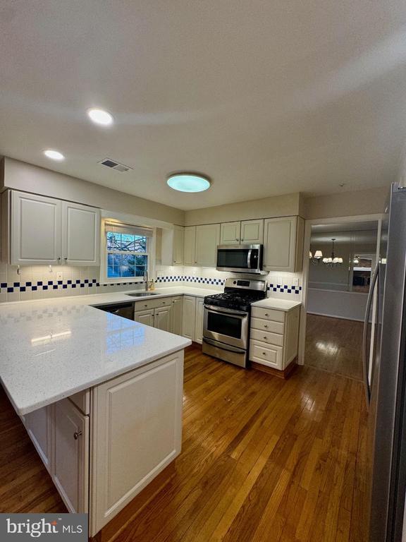 Foto del edificio - 20333 Pleasant Ridge Dr