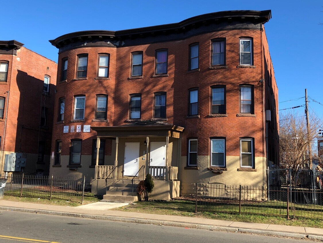 Primary Photo - 306 Garden St