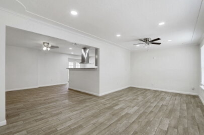 Building Photo - Single story corner home features 3 beds, 2 bathrooms