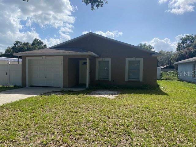 Foto principal - 3213 Iowa Rd