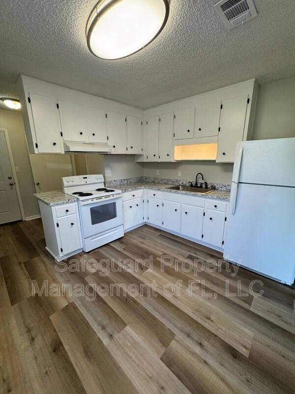 Foto principal - 1116 Winton Ave