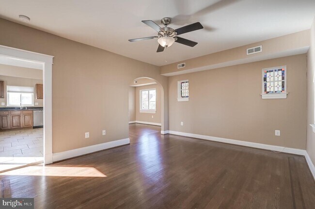 Foto del edificio - 2701 Kildaire Dr