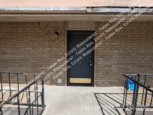 Foto del edificio - 6004 Westridge Ln