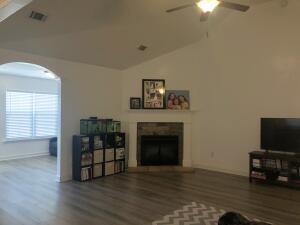 Building Photo - 708 Goodale Dr