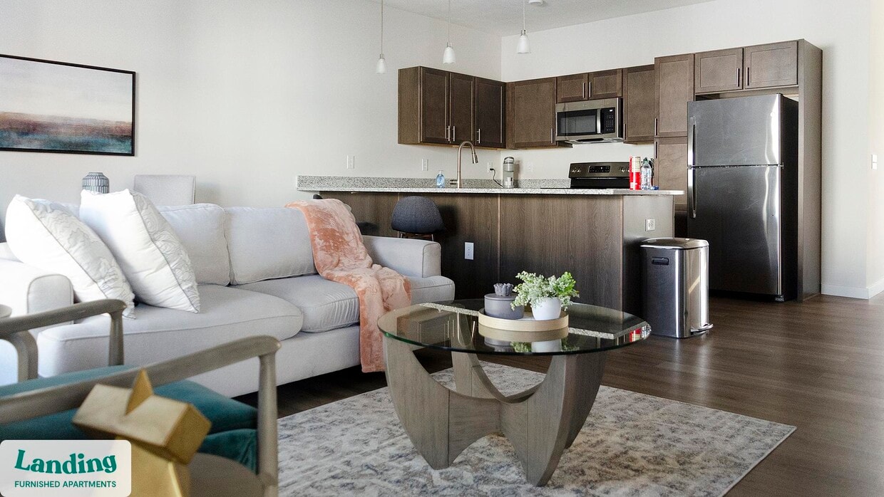Foto principal - 9906 Runway Dr