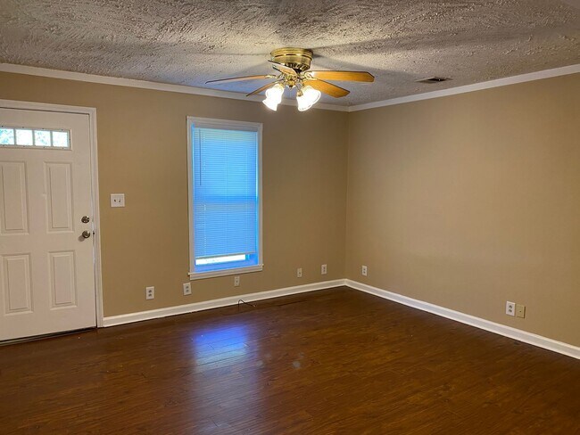Foto del edificio - Quick Access to Post! Cute 2 bedroom 1 Bat...