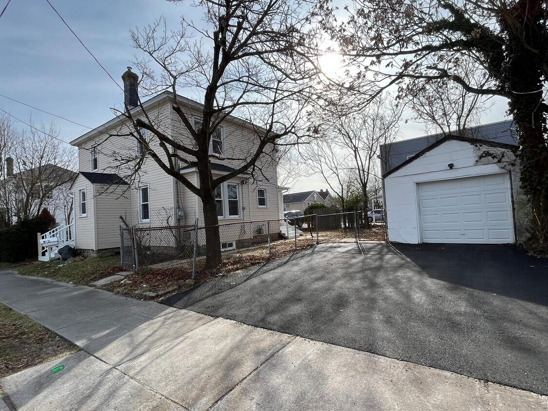 17 Brighton Ave, Pleasantville, NJ 08232 House Rental in