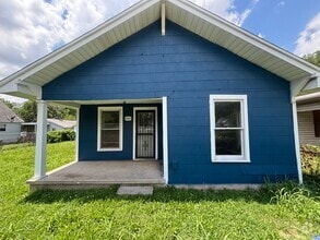Building Photo - 805 N Kansas Expy