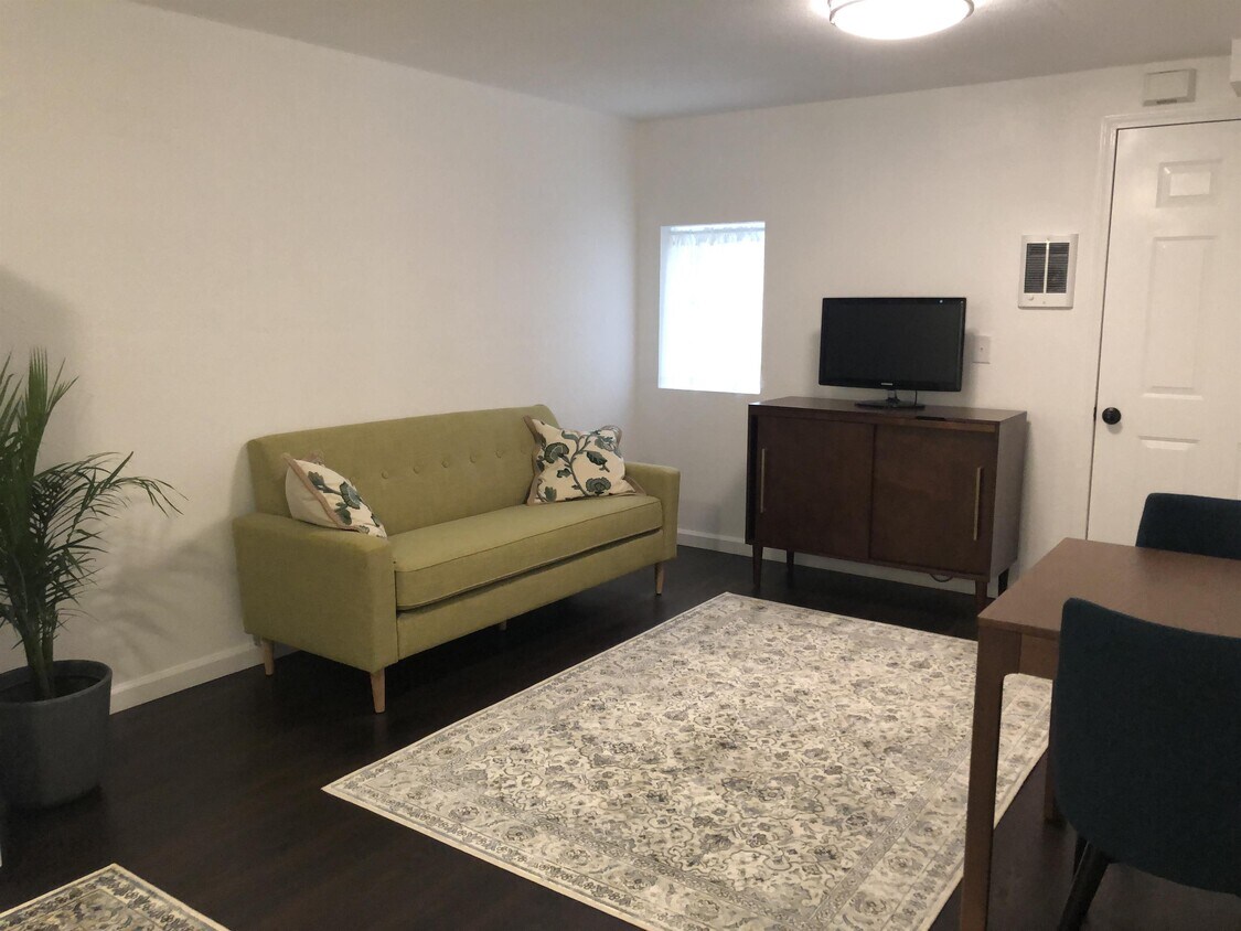 Foto principal - 1663 9th Ave