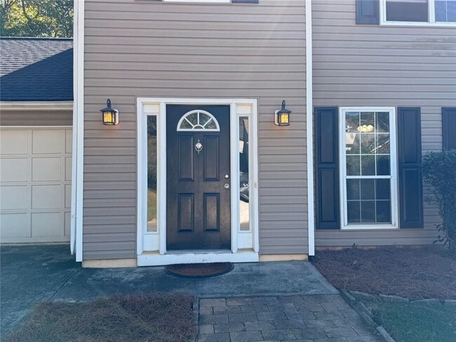 Foto del edificio - 2694 Chadwick Ln NW