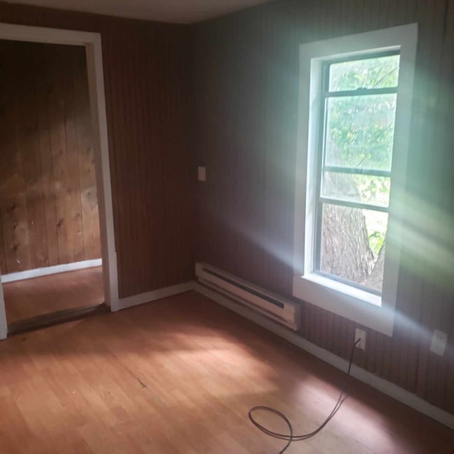 Building Photo - 720 E James St