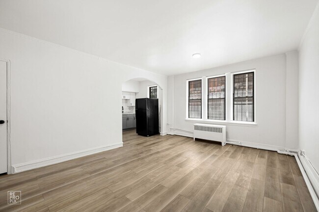 Foto del edificio - 6751 S Jeffery