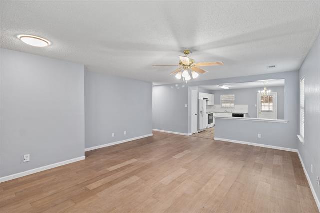 Building Photo - 2423 Poinciana Pl