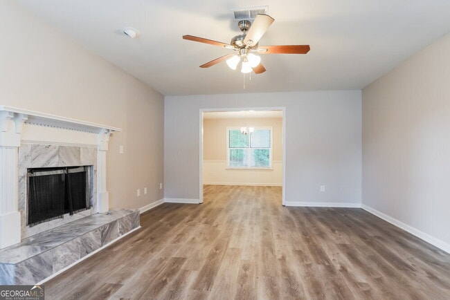 Foto del edificio - 3280 Pond Ridge Trail