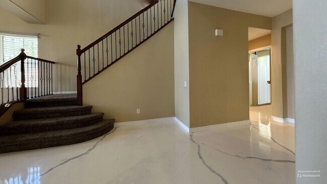 Foto del edificio - Spacious 5 Bedroom 4 Bathroom Home in Rive...