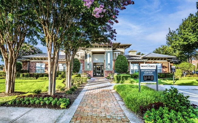 Building Photo - Indigo Pointe