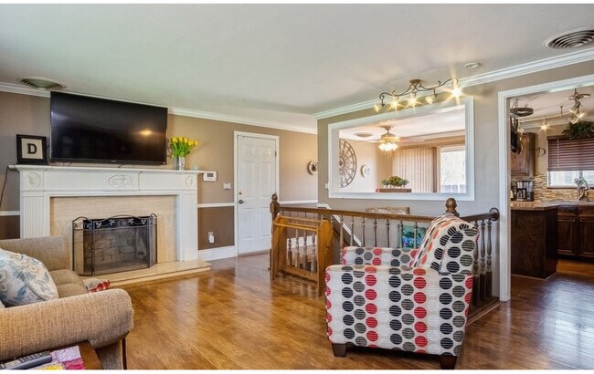 Building Photo - 1736 E Tramway Dr