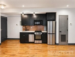 Building Photo - 1322 Prospect Pl