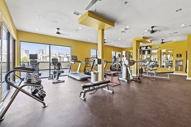 Foto del edificio - 1812 Hickory St