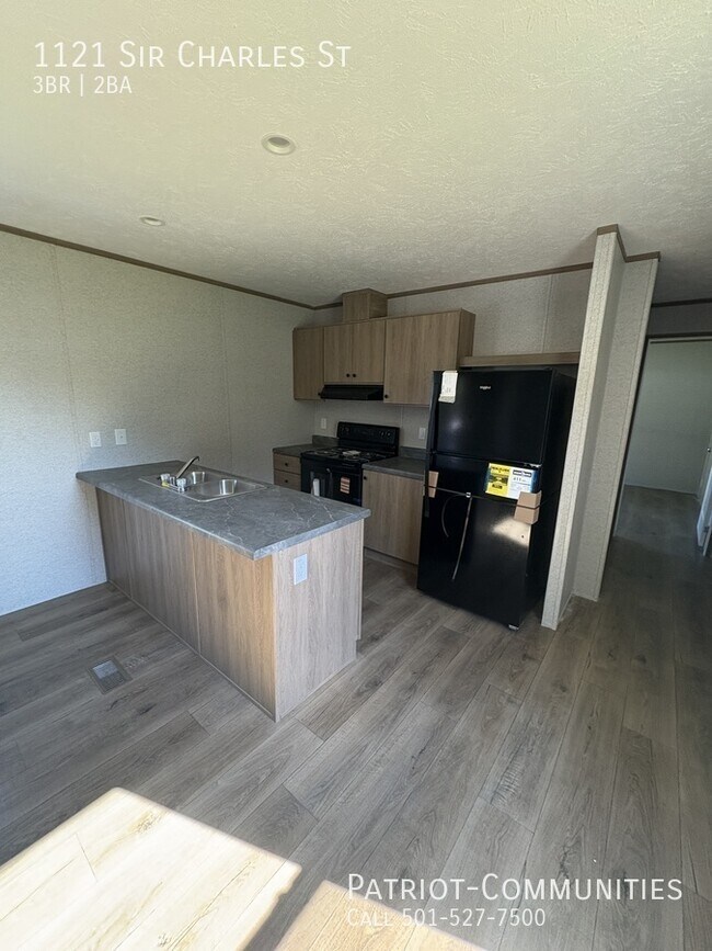 Foto del edificio - 1121 Sir Charles St