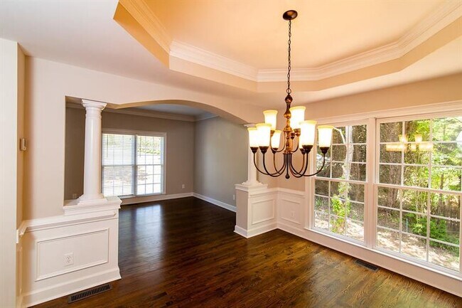 Foto del edificio - 2334 Tall Timbers Ln