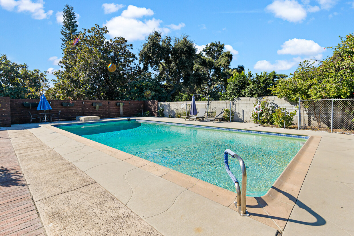 Foto principal - 3190 Lombardy Rd
