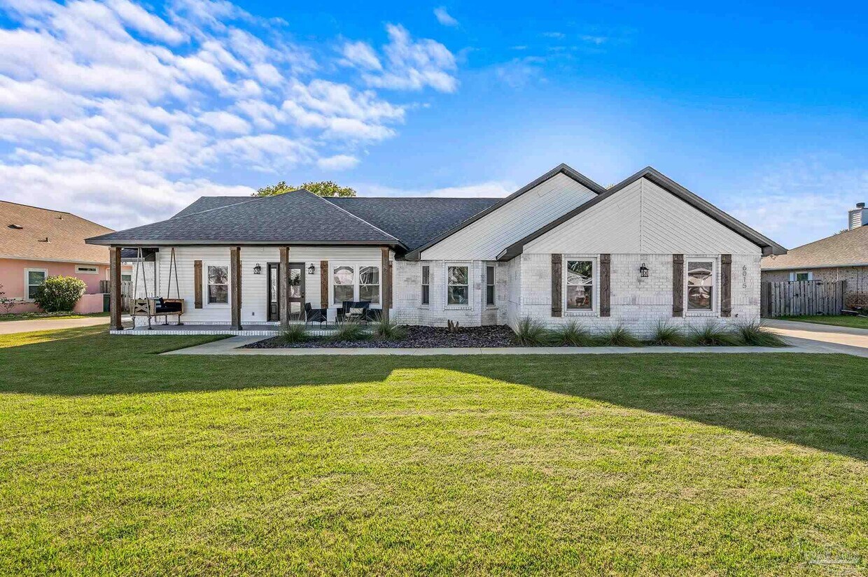 Primary Photo - 6015 Chandelle Cir