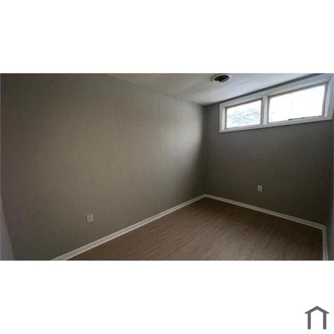 Building Photo - 3638 Sykora Rd