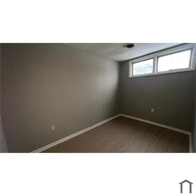 Foto del edificio - 3638 Sykora Rd