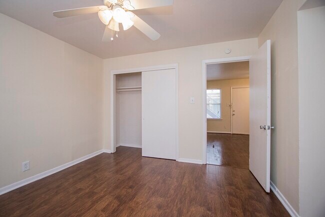 Foto del edificio - 8803 Timberside Dr