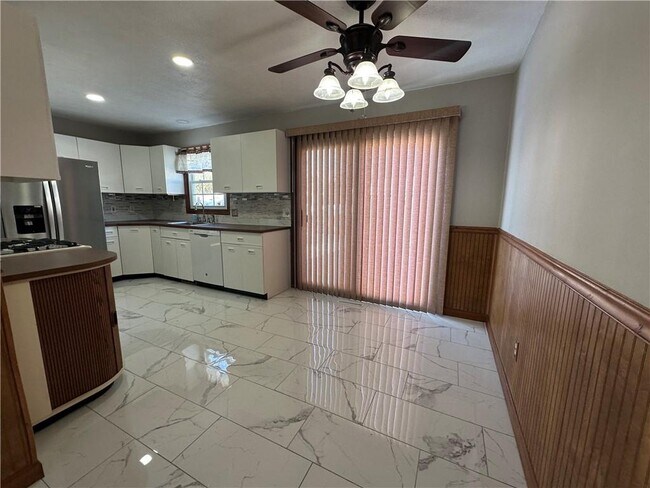 Foto del edificio - 65 Ingalls St