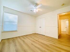 Building Photo - 5747 Wandering Creek Dr