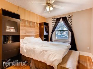 Foto del edificio - 305 S Washington St