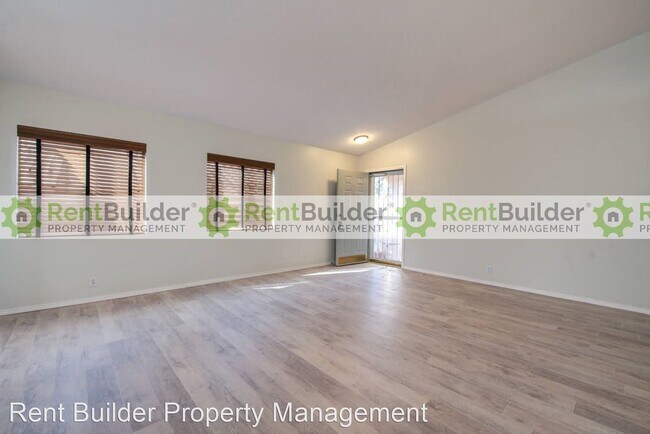 Foto del edificio - 3 br, 2 bath House - 10532 Brookline Pl. NW