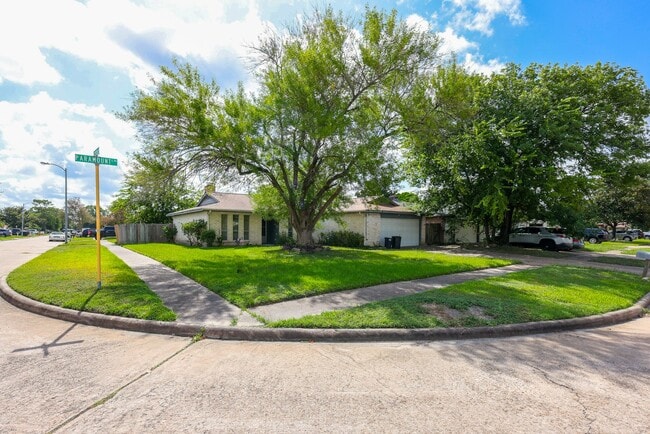 Foto del edificio - 11938 Paramount Ln
