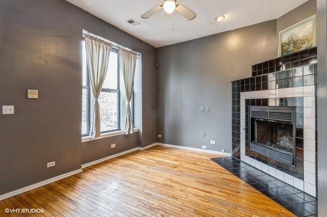 Foto del edificio - 1244 N Wolcott Ave