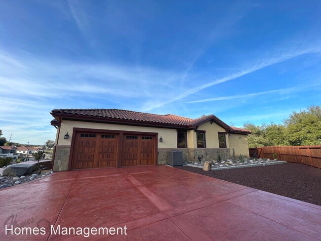 Building Photo - 3 br, 2.5 bath House - 13815 Woods Valley Ct