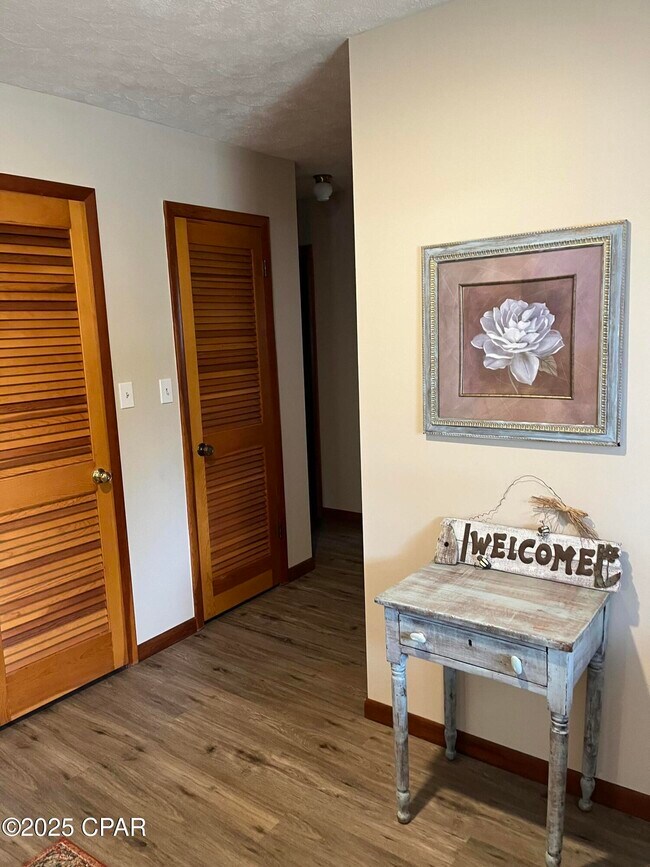 Foto del edificio - 214 San Gabriel St