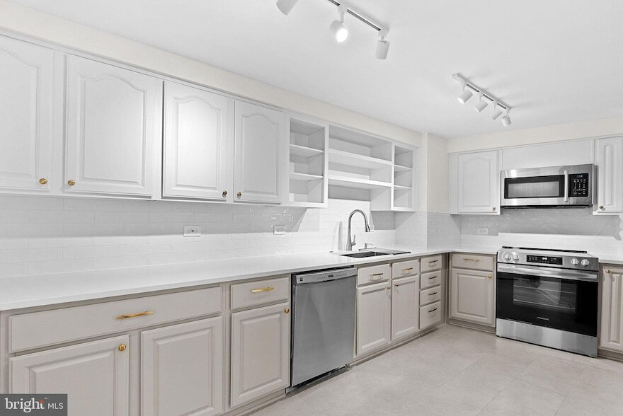 Photo - 4601 N Park Avenue Unit